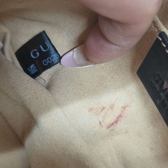 Gucci Black Leather Belt with Gold Accent - Picture 12 of 15